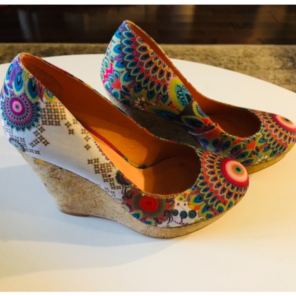 DESIGUAL MANDALA SLIP ON WEDGES NWOT SZ 7.5